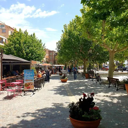 Apartamento 2 Pièces Climatisé Avec Parking Proche - Fr-1-251-463